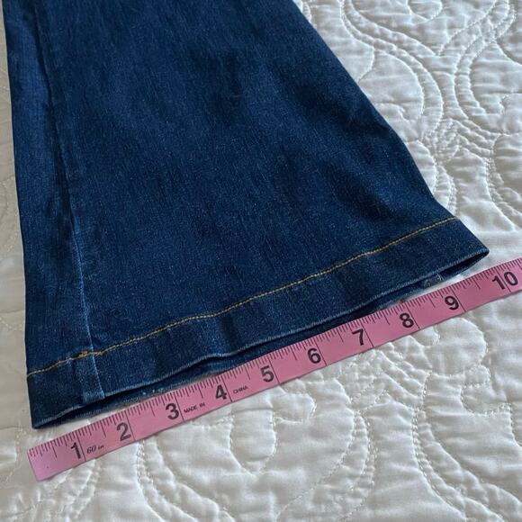 Spanx Flare Leg Pull On Jeans Women's Small Petite 32 inseam Shapewear #20327Q - Picture 5 of 9
